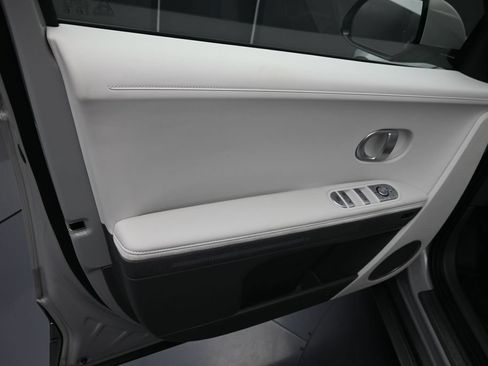 Certified 2024 Hyundai Ioniq 5 Limited AWD/4WD image 16