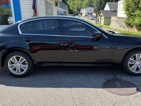 Used 2012 INFINITI G37 x Sedan w/ Premium Pkg AWD/4WD image 7