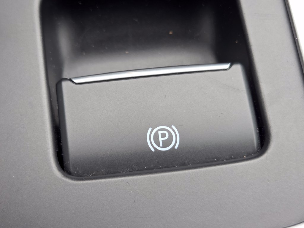 Used 2018 Ford Escape SEL FWD image 8