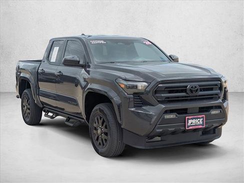 Used 2025 Toyota Tacoma SR5 AWD/4WD image 3