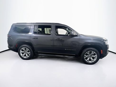 Used 2022 Jeep Wagoneer Series II AWD/4WD image 4
