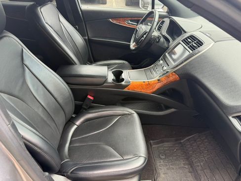 Used 2020 Lincoln Nautilus Reserve AWD/4WD image 28