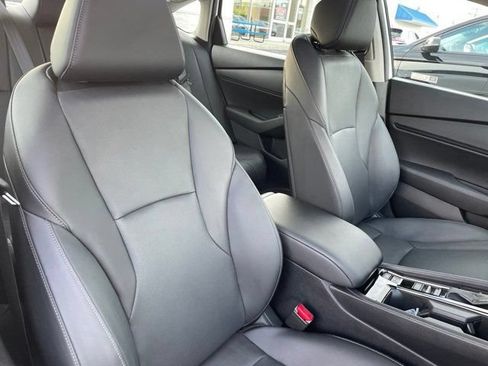 Used 2025 Honda Accord EX-L image 11