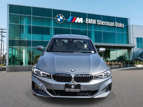 Used 2026 BMW 330i Sedan w/ Convenience Package RWD image 2