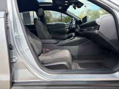 Used 2024 Honda Accord Sport image 10