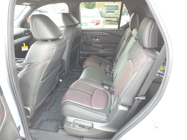 New 2026 Honda Pilot Black Edition image 8