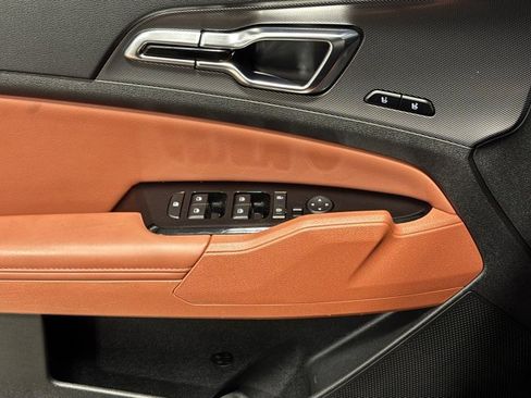 Used 2023 Kia Sportage SX image 26