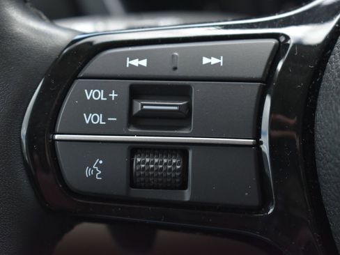 Used 2023 Honda Pilot Elite image 23
