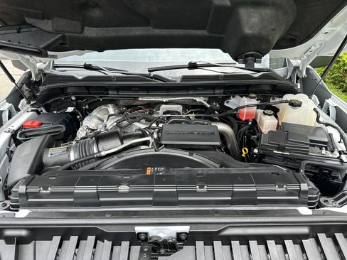 Used 2025 GMC Sierra 2500 AT4 AWD/4WD image 35