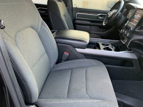 Used 2019 RAM 1500 Big Horn AWD/4WD image 10