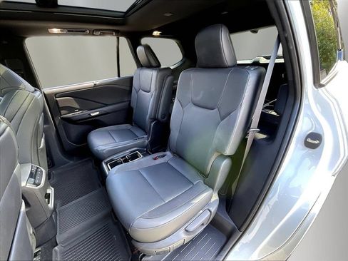 Used 2025 Lexus TX 500h AWD w/ Technology Package image 24