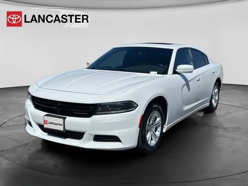 Used 2022 Dodge Charger SXT w/ Leather Interior Group image 3