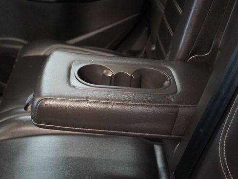 Used 2018 Ford Escape Titanium w/ Ford Safe & Smart Package AWD/4WD image 30