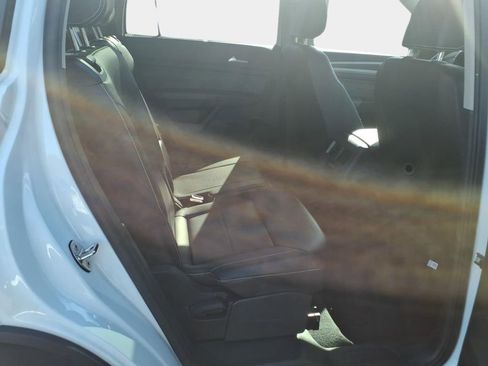 Used 2023 Volkswagen Atlas SE w/ Panoramic Sunroof Package image 29