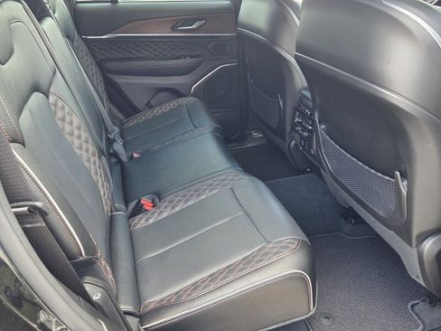 Certified 2024 Jeep Grand Cherokee Summit AWD/4WD image 14