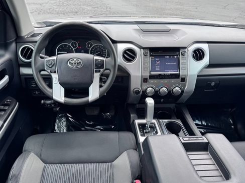 Used 2014 Toyota Tundra SR5 w/ SR5 Upgrade Package AWD/4WD image 7