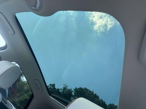 Used 2024 Hyundai Ioniq 5 Limited image 28