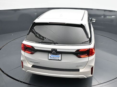 Used 2025 Honda Odyssey Sport-L image 38