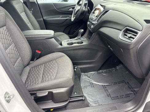 Used 2019 Chevrolet Equinox LT AWD/4WD image 8