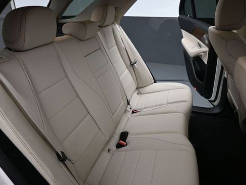 Used 2021 Mercedes-Benz GLE 350 4MATIC image 22