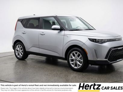 Used 2025 Kia Soul LX w/ LX Technology Package