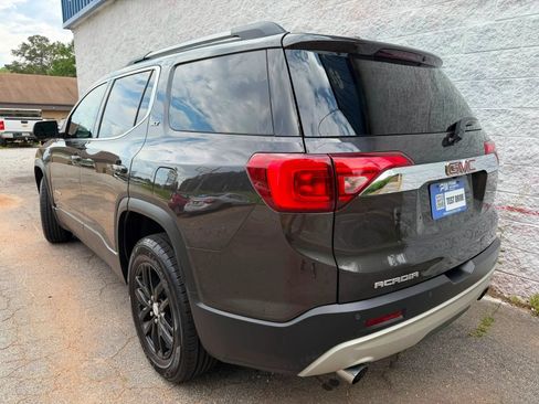 Used 2018 GMC Acadia SLT w/ LPO, Floor Liner Package FWD image 3