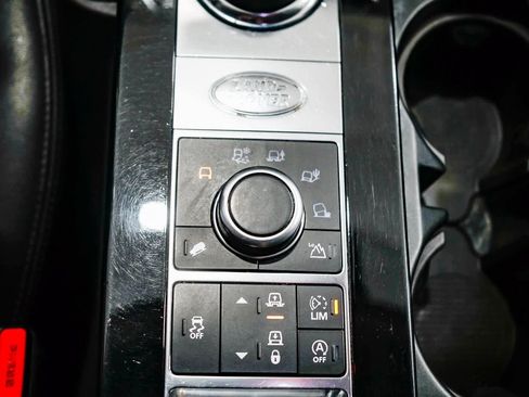 Used 2018 Land Rover Discovery HSE AWD/4WD image 23