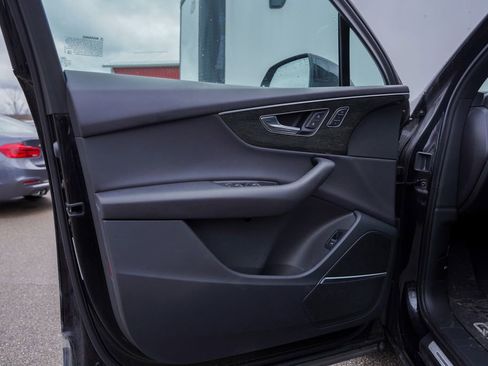 Used 2021 Audi Q7 3.0T Premium Plus w/ Premium Plus Package image 5