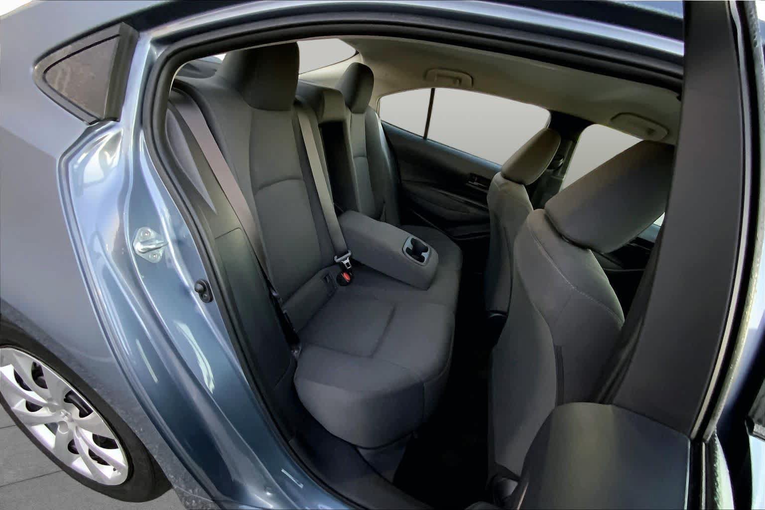 Used 2024 Toyota Corolla LE FWD image 17
