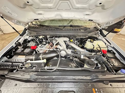 Certified 2025 Ford F250 Lariat w/ Lariat Ultimate Package AWD/4WD image 58