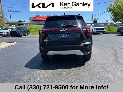 Certified 2025 Kia Seltos EX w/ EX Sunroof Package AWD/4WD image 12