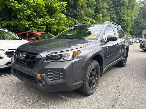 Used 2025 Subaru Outback Wilderness AWD/4WD image 4