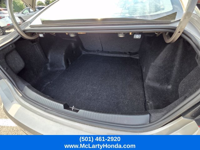 Used 2024 Chevrolet Malibu LT FWD image 15