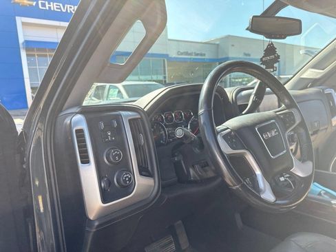 Used 2018 GMC Sierra 2500 SLT w/ Duramax Plus Package AWD/4WD image 2
