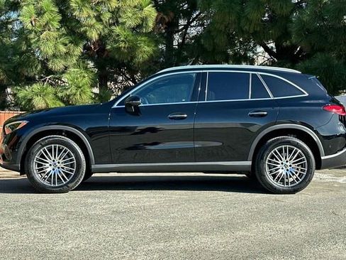 Certified 2025 Mercedes-Benz GLC 300 image 7