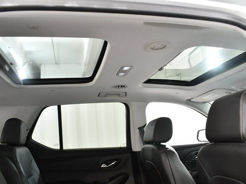 Used 2021 Chevrolet Traverse Premier w/ Redline Edition AWD/4WD image 18