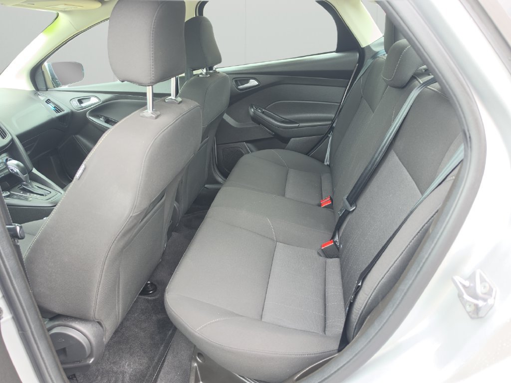Used 2016 Ford Focus SE FWD image 15