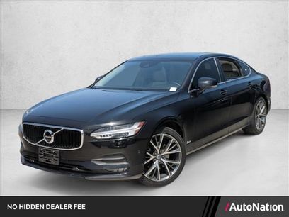 Used 2018 Volvo S90 T5 Momentum