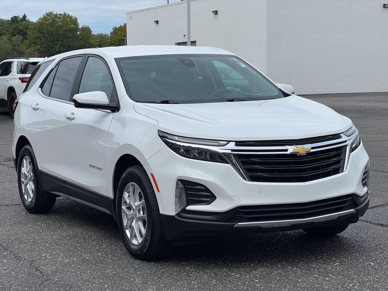 Used 2024 Chevrolet Equinox LT FWD image 39