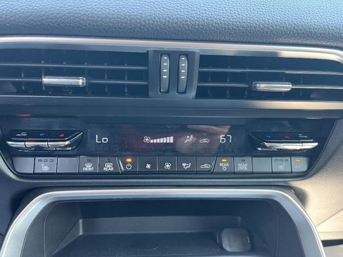 Used 2024 MAZDA CX-90 3.3 Turbo w/ Preferred Plus image 31