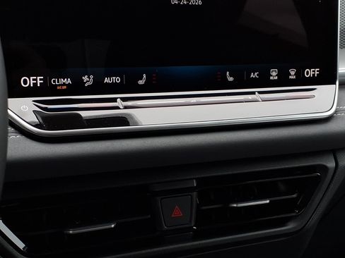 New 2026 Volkswagen Tiguan SE AWD/4WD image 16