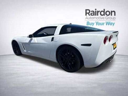 Used 2005 Chevrolet Corvette Coupe w/ Preferred Equipment Group RWD image 5