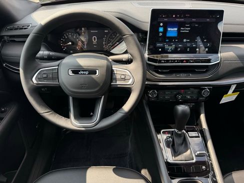 New 2025 Jeep Compass Limited w/ Sun & Sound Group image 3