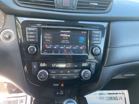 Used 2019 Nissan Rogue SV w/ Sun & Sound Touring Package AWD/4WD image 22