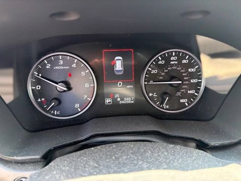 Certified 2025 Subaru Outback Premium AWD/4WD image 8