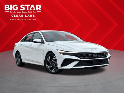 Used 2024 Hyundai Elantra Limited image 1