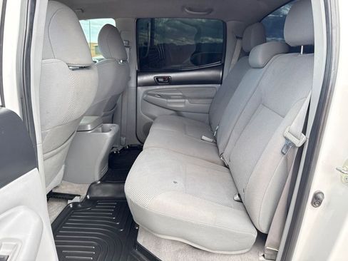 Used 2010 Toyota Tacoma 4x4 Double Cab image 11