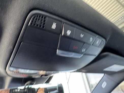 Used 2022 Mercedes-Benz E 350 4MATIC Sedan image 36