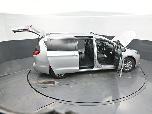 New 2026 Chrysler Voyager LX image 70