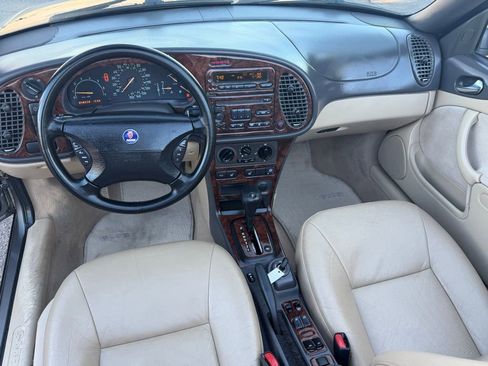 Used 2001 Saab 9-3 SE image 24